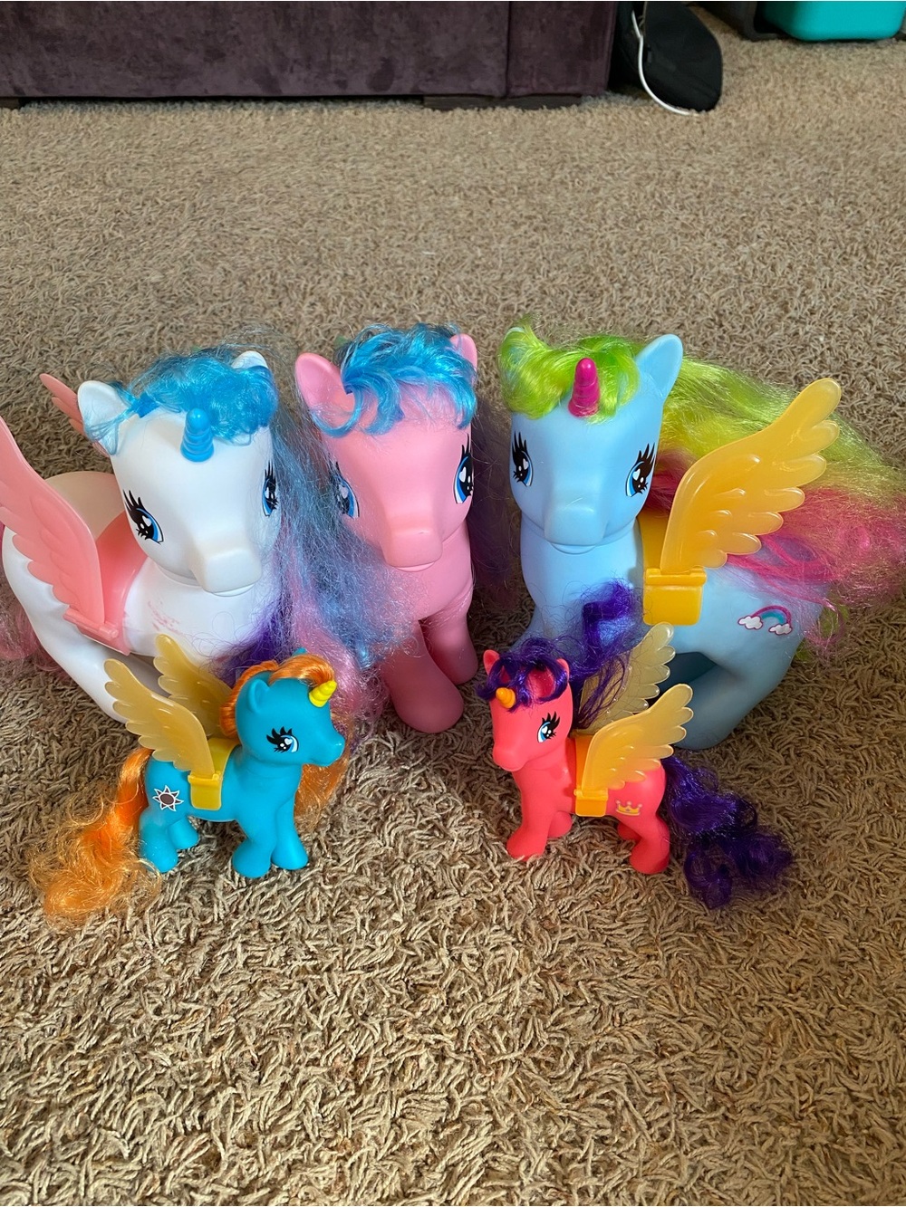 My little pony unicorn family (3 large 9” 2- avg)
